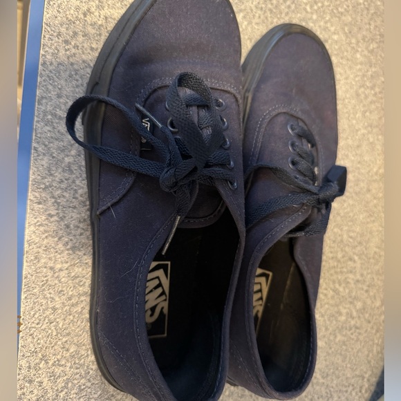 Men’s navy vans - Picture 1 of 3